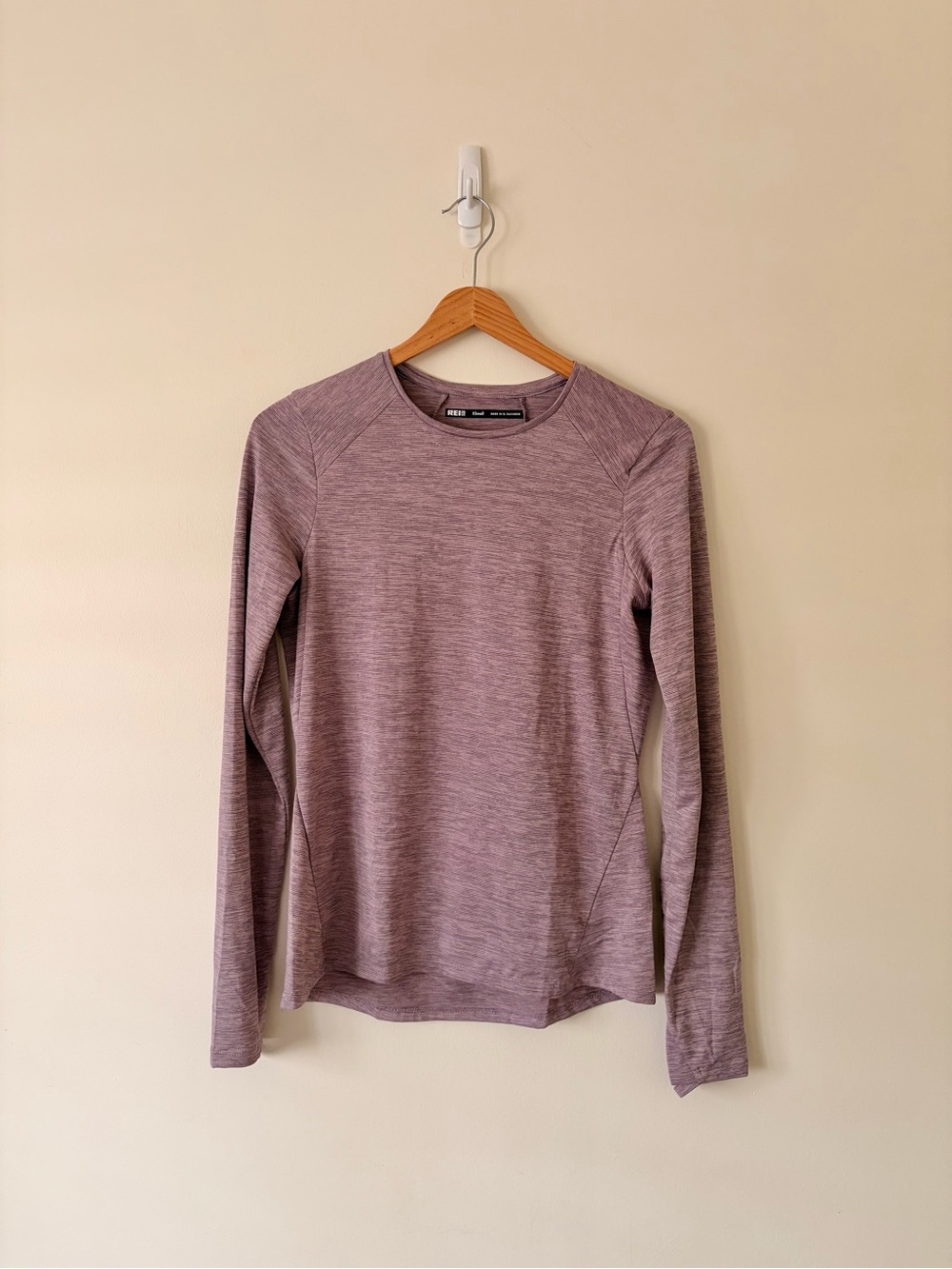 REI Heathered Mauve Long Sleeve Crew